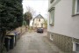 REAL HOUSE: Seltene Gelegenheit! Attraktives Wohn-/Geschäftshaus in direkter Rheinlage von Sürth - Einfahrt Innenhof
